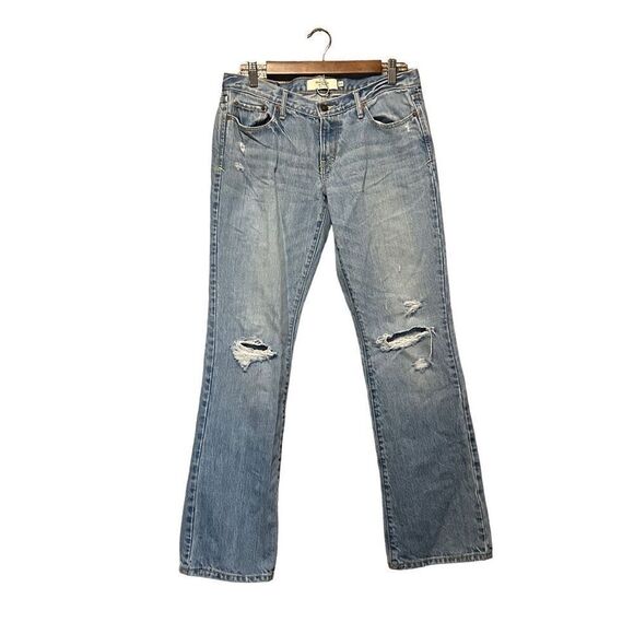 Abercrombie & Fitch Emma Distressed Jeans Light Wash Denim - Picture 1 of 7